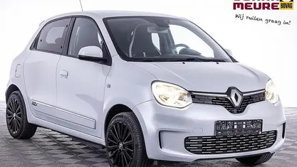 Wit Gebruikt 2022 Renault Twingo Urban Night Hatchback | € 12.990 (Eerlijke prijs)