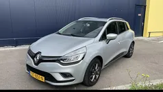 Grijs Gebruikt 2018 Renault Clio IV Intens Hatchback | € 10.950 (Eerlijke prijs)