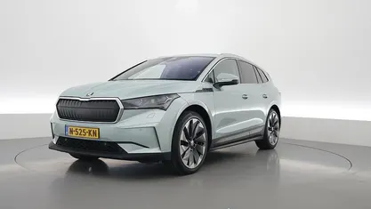 Grijs Gebruikt 2021 Skoda Enyaq iV SUV | € 26.800 (Eerlijke prijs)