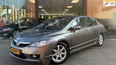 Grijs, metallic lak Gebruikt 2009 Honda Civic Hybrid Sedan | € 4.690 (Eerlijke prijs)