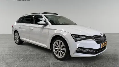 Occasion Skoda Superb Style 156 PK (114 kW) 2021 Wit Stationwagen