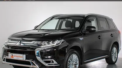 Gebruikt 2020 Mitsubishi Outlander SUV | € 20.900 (Eerlijke prijs)