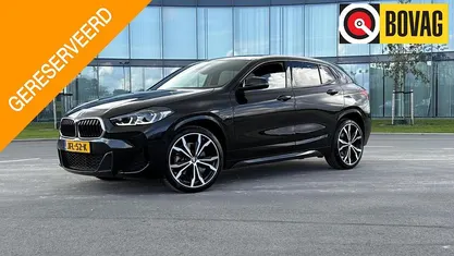 Zwart Gebruikt 2022 BMW X2 Executive SUV | € 32.880 (Eerlijke prijs)