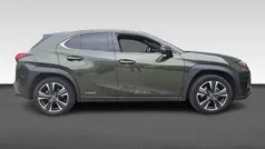 Groen Gebruikt 2022 Lexus UX 250h Business Edition SUV | € 30.430 (Goede deal)
