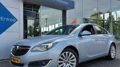 Grijs Gebruikt 2015 Opel Insignia Edition+ Hatchback | € 10.950 (Eerlijke prijs)