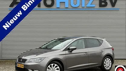 Grijs Gebruikt 2016 Seat Leon CONNECT Hatchback | € 10.990 (Eerlijke prijs)