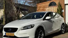 Wit Gebruikt 2014 Volvo V40 Business Edition Hatchback | € 7.795 (Eerlijke prijs)