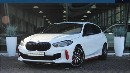 Wit Occasion 2021 BMW 128 Comfort Edition Hatchback | € 34.850 (Eerlijke prijs)