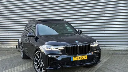Zwart (metallic) Gebruikt 2021 BMW X7 M Sport SUV | € 84.950 (Super prijs)