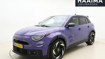 Paars Occasion 2025 Abarth 600e Scorpionissima SUV | € 36.950 (Super prijs)