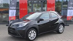 Gebruikt 2025 Toyota Aygo Play Hatchback | € 21.900 (Eerlijke prijs)