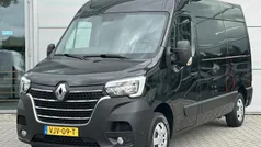 Zwart Gebruikt 2021 Renault Master Van | € 18.607 (Goede deal)