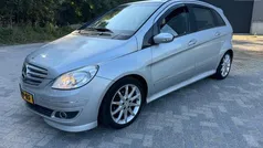 Grijs Gebruikt 2007 Mercedes B200 MPV | € 2.950 (Eerlijke prijs)