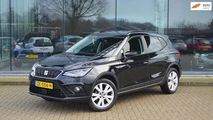 Zwart Gebruikt 2019 Seat Arona Business SUV | € 16.945 (Goede deal)