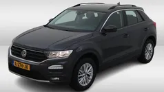 Grijs Gebruikt 2021 VW T-Roc Style SUV | € 23.750 (Goede deal)