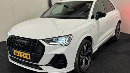 Wit, metallic lak Gebruikt 2022 Audi Q3 S-Line SUV | € 36.990 (Eerlijke prijs)