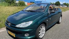 Groen Gebruikt 2002 Peugeot 206 CC Roland Garros Cabriolet | € 1.250 (Goede deal)