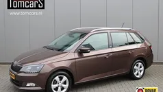 Bruin, metallic lak Gebruikt 2016 Skoda Fabia Joy Stationwagen | € 7.750 (Eerlijke prijs)