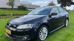 Zwart Gebruikt 2013 VW Jetta Highline Sedan | € 4.950 (Super prijs)