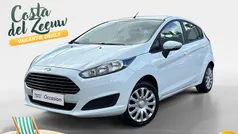 Wit Gebruikt 2015 Ford Fiesta Style Hatchback | € 6.440 (Eerlijke prijs)