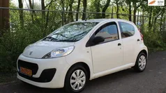 Wit Gebruikt 2013 Peugeot 107 Access Hatchback | € 3.995 (Eerlijke prijs)