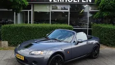 Grijs, metallic lak Gebruikt 2007 Mazda MX5 Exclusive Cabriolet | € 7.950 (Eerlijke prijs)