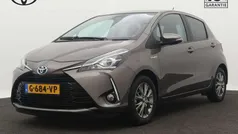 Grijs Gebruikt 2019 Toyota Yaris Hybrid Hatchback | € 18.945 (Eerlijke prijs)
