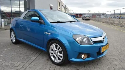 Occasion Opel Tigra Cosmo 125 PK (91 kW) 2005 Cabriolet