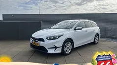 Wit Gebruikt 2023 Kia Ceed Stationwagen | € 23.950 (Eerlijke prijs)