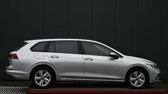 Grijs Gebruikt 2021 VW Golf VIII Life Stationwagen | € 16.450 (Eerlijke prijs)