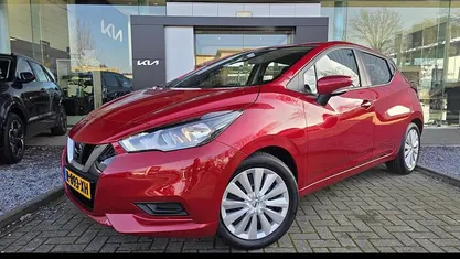 Rood Occasion 2022 Nissan Micra Acenta Hatchback | € 12.745 (Eerlijke prijs)