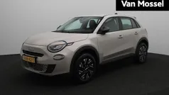 Grijs, metallic lak Gebruikt 2024 Fiat 600 Urban SUV | € 27.940 (Eerlijke prijs)