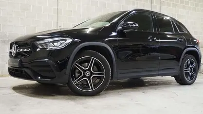 Zwart Occasion 2022 Mercedes GLA250 AMG line SUV | € 39.250 (Eerlijke prijs)