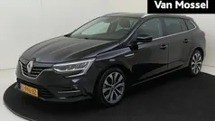 Zwart Gebruikt 2021 Renault Mégane GrandTour Intens Stationwagen | € 20.435 (Eerlijke prijs)