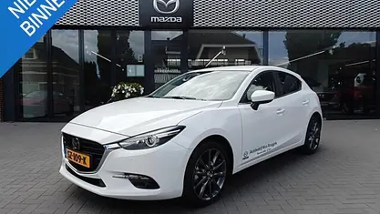 Wit Gebruikt 2018 Mazda 3 Hatchback | € 16.450 (Eerlijke prijs)