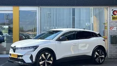 Wit Gebruikt 2022 Renault Mégane Techno Hatchback | € 28.745 (Eerlijke prijs)