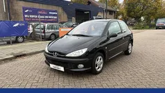 Gebruikt 2003 Peugeot 206 Premium Hatchback | € 1.395 (Eerlijke prijs)