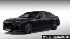 Zwart Gebruikt 2024 BMW i7 M Sport Sedan | € 99.900 (Eerlijke prijs)
