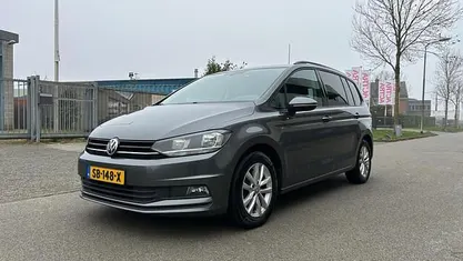 Occasion 2017 VW Touran Highline MPV | € 11.950 (Eerlijke prijs)