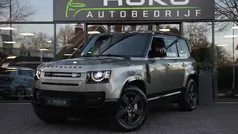 Gebruikt 2024 Land Rover Defender Black Edition SUV | € 98.850 (Eerlijke prijs)