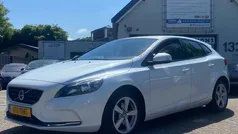 Wit, metallic lak Gebruikt 2014 Volvo V40 Stationwagen | € 6.999 (Goede deal)