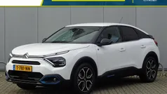Wit Gebruikt 2022 Citroën e-C4 Shine Hatchback | € 19.894 (Eerlijke prijs)