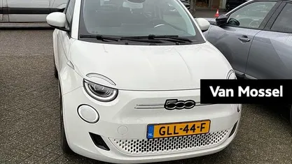 Wit Gebruikt 2024 Fiat 500e Icon Hatchback | € 16.900 (Super prijs)
