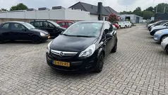 Zwart Gebruikt 2011 Opel Corsa Selection Hatchback | € 2.750 (Goede deal)