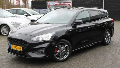 Zwart Occasion 2020 Ford Focus Business Edition Stationwagen | € 16.495 (Eerlijke prijs)