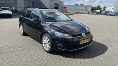 Zwart Gebruikt 2016 VW Golf VII Highline Stationwagen | € 16.950 (Eerlijke prijs)