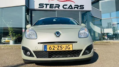 Occasion Renault Twingo Initiale 76 PK (55 kW) 2008 Geel, metallic lak Hatchback