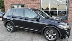 Zwart Gebruikt 2021 VW Tiguan Business+ SUV | € 37.950 (Eerlijke prijs)