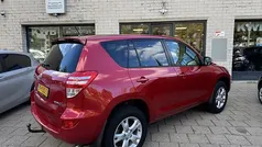 Rood Gebruikt 2009 Toyota RAV4 SUV | € 11.950 (Eerlijke prijs)