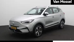 Grijs Gebruikt 2021 MG ZS Luxury Sedan | € 23.995 (Eerlijke prijs)